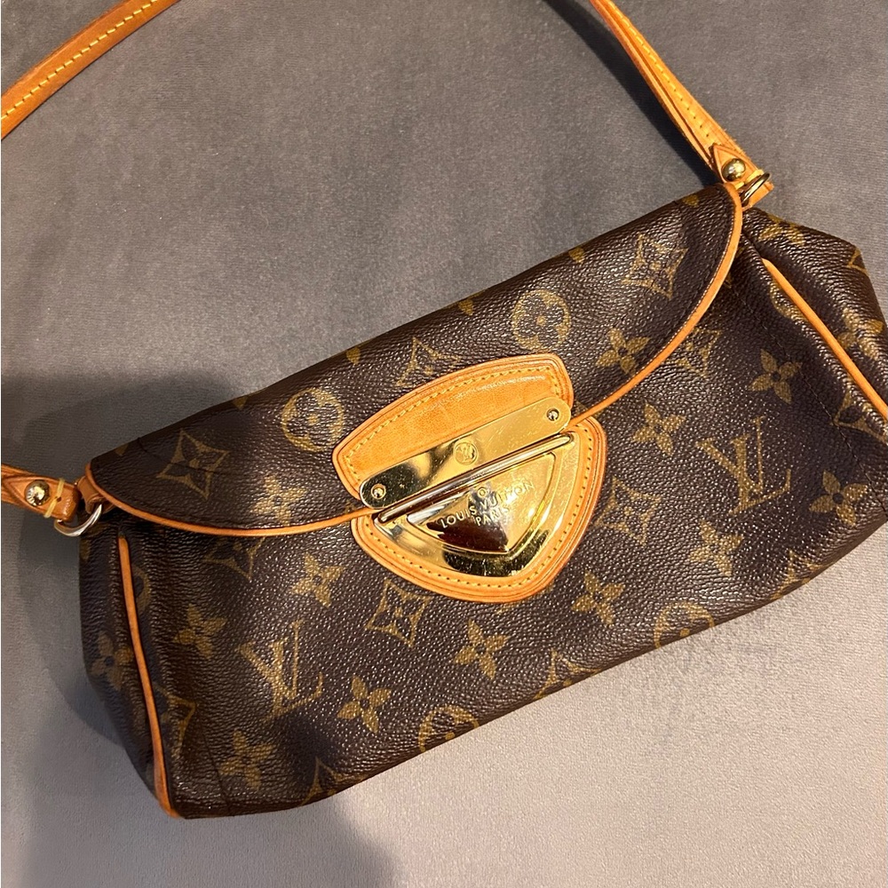 Louis Vuitton Discontinued VINTAGE Pochette Beverly Monogram Shoulder Bag